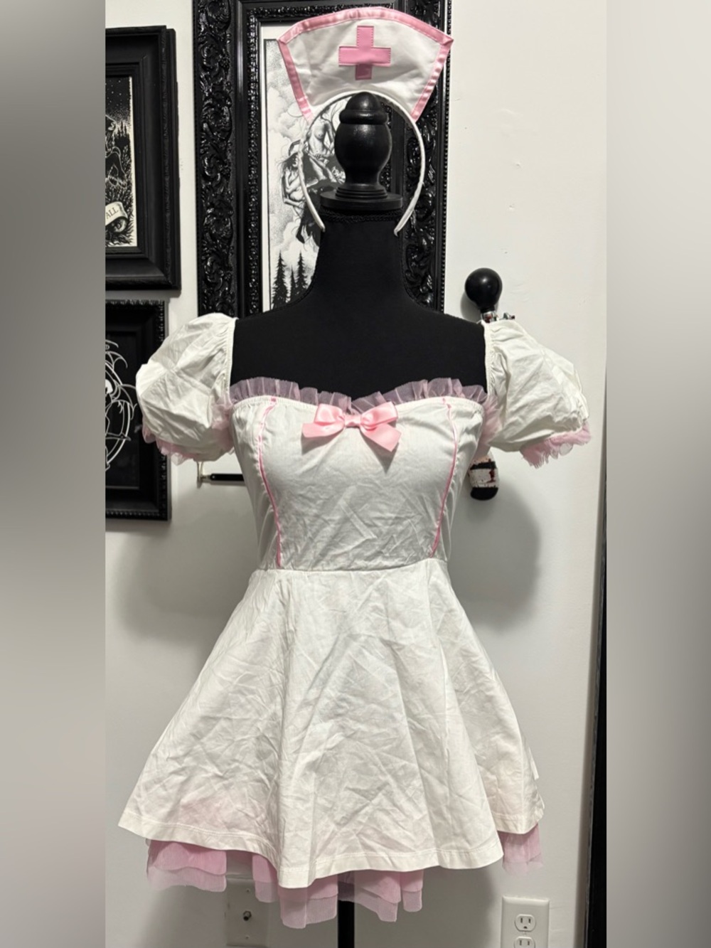 Dolls Kill / Trickz N’ Treatz Heart Healer Nurse Costume